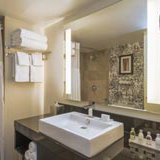 warwick rittenhouse standard guest bathroom